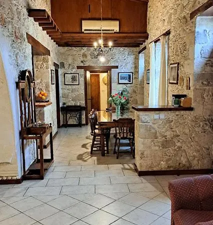 Nicolas Villa